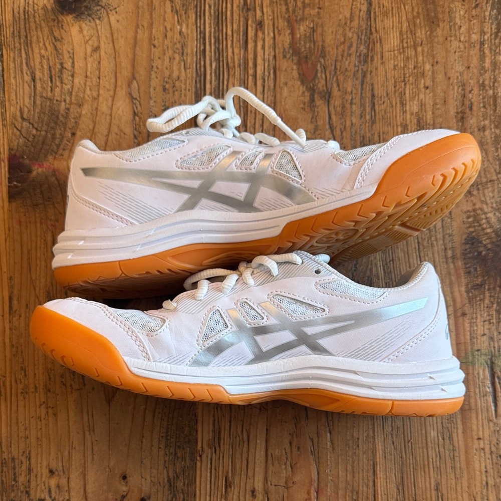 ASICS Upcourt 5 court shoes size 7.5
